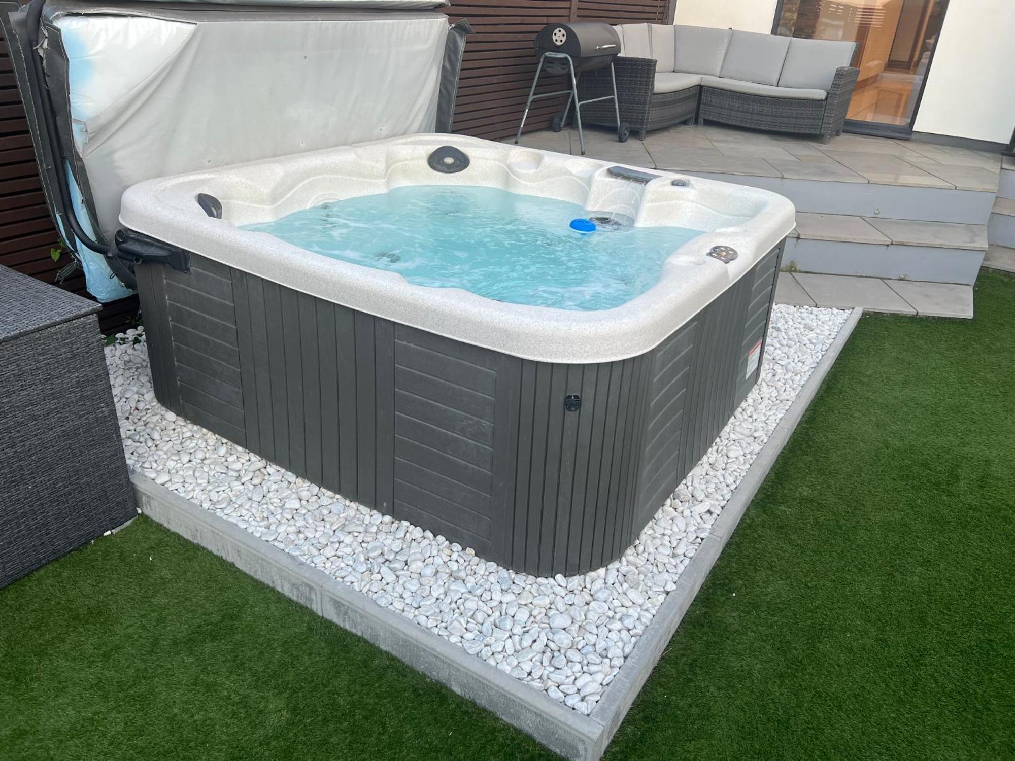 Broadway Beach Home With Hot Tub 荷尼湾 外观 照片